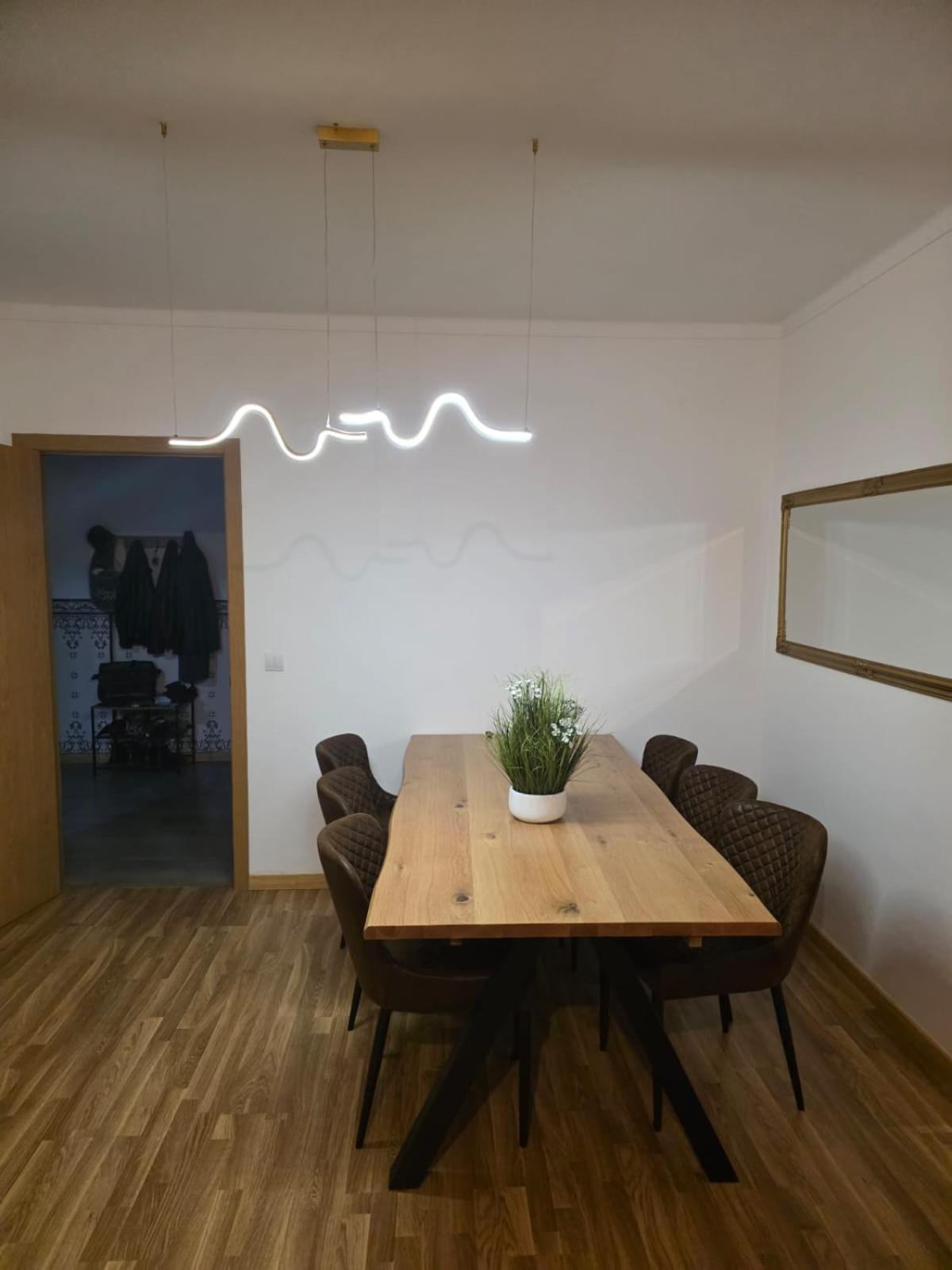 Em Com Casa Banho Compartilhada Coimbra