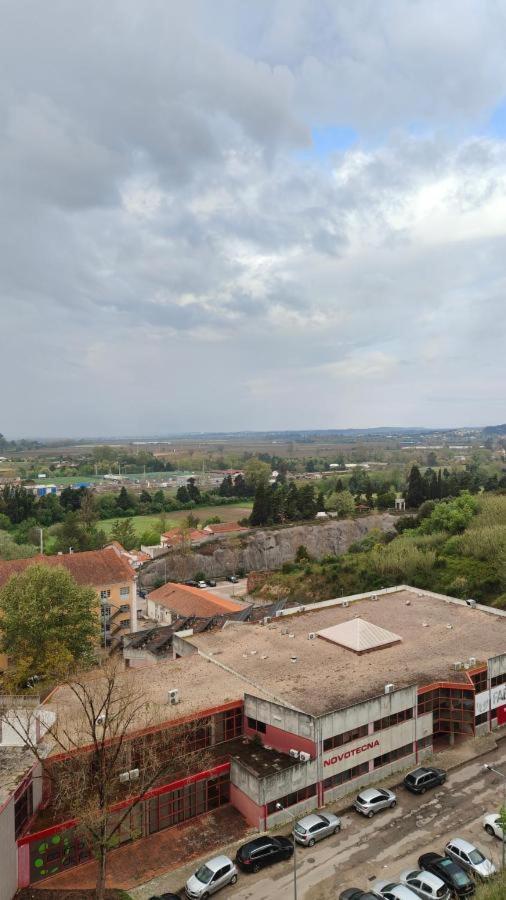 Em Com Casa Banho Compartilhada Coimbra