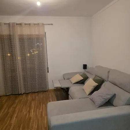 Quarto Em Coimbra Com Casa Banho Compartilhada Exterior photo